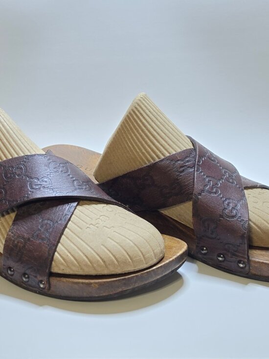 Gucci Guccissima Leather GG Monogram Wooden Cross Over Slide Sandals Sz. 9.5 USA main image 6